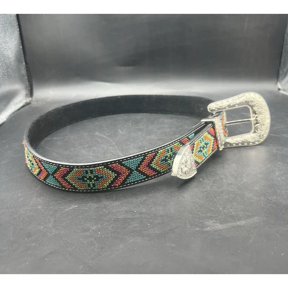 Nocona add colorful